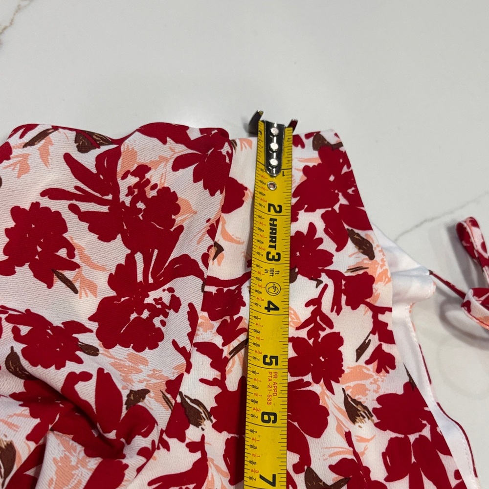 Cupshe island sun floral Ref & White Smocked V-Neck Long Sleeve Midi Dress - Picture 11 of 15